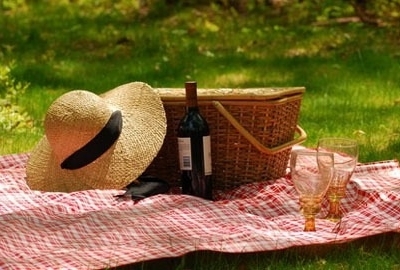 A Spring Picnic at the Inn on Poplar Hill Bed and Breakfast in Virginia Wine Country Wine Tour