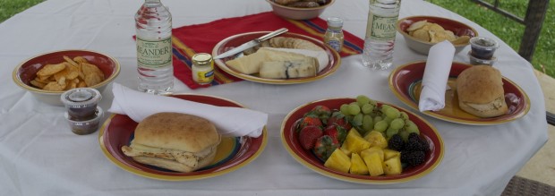 Picnic lunch inn on Poplar Hill bed and breakfast